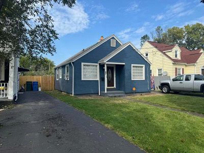 Roofing Siding Gutter Service